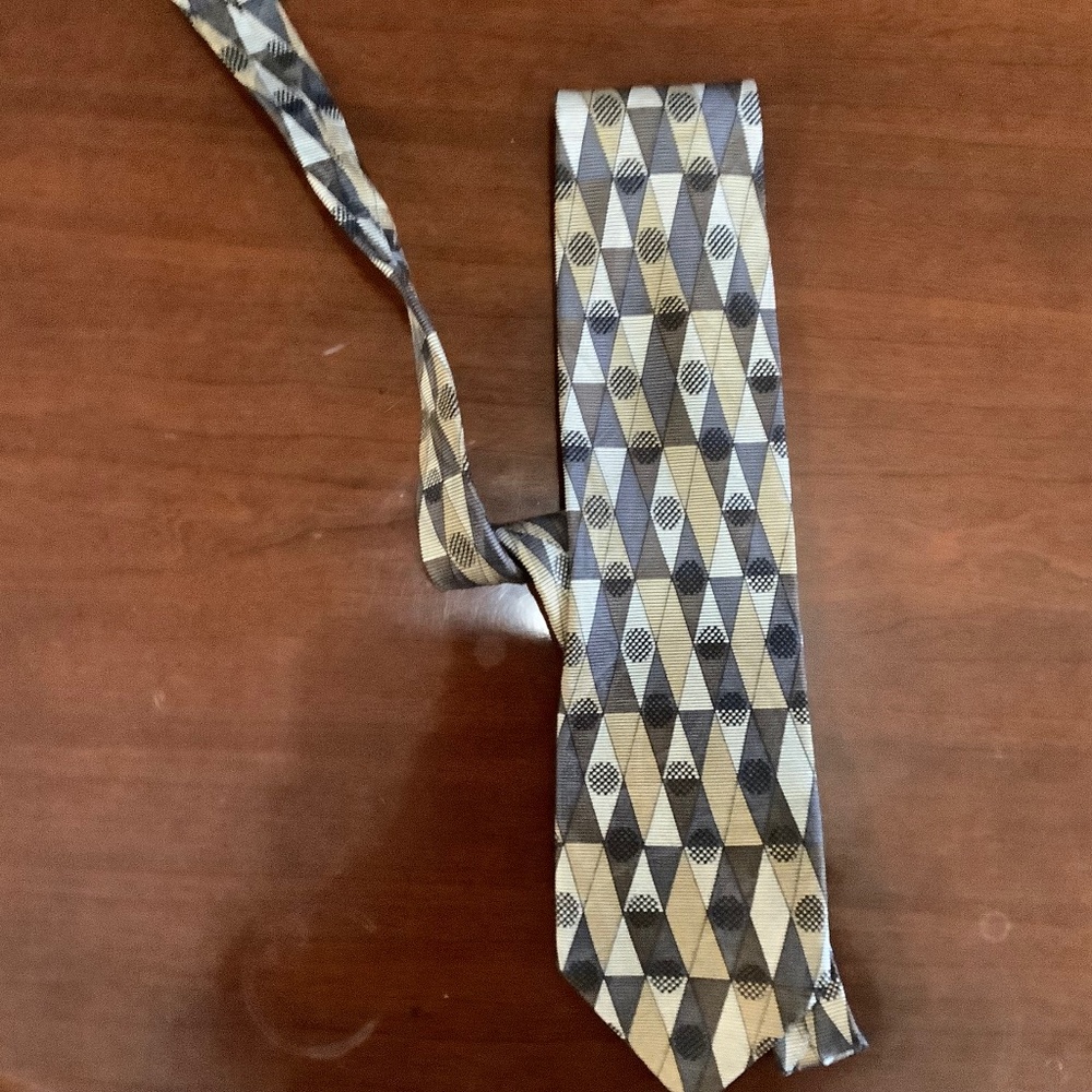 Tie - Picture 3 of 3